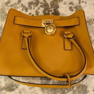 Micheal Kors Hamilton Saffiano Leather Bag